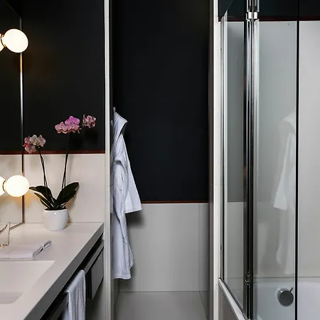 The Lucerne, Autograph Collection Hotel 5*